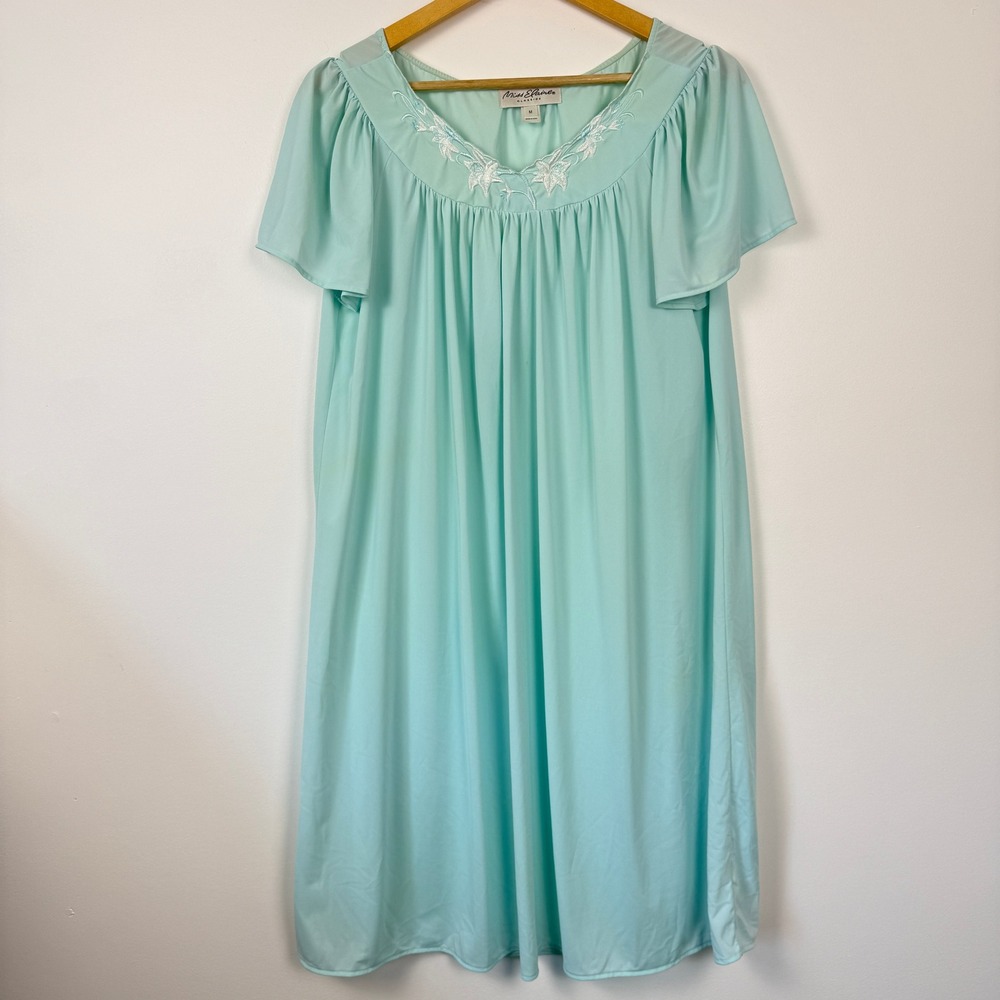 Missβ Elaine Nightgown Women Medium Mint Green Floral Embroidered Flowy